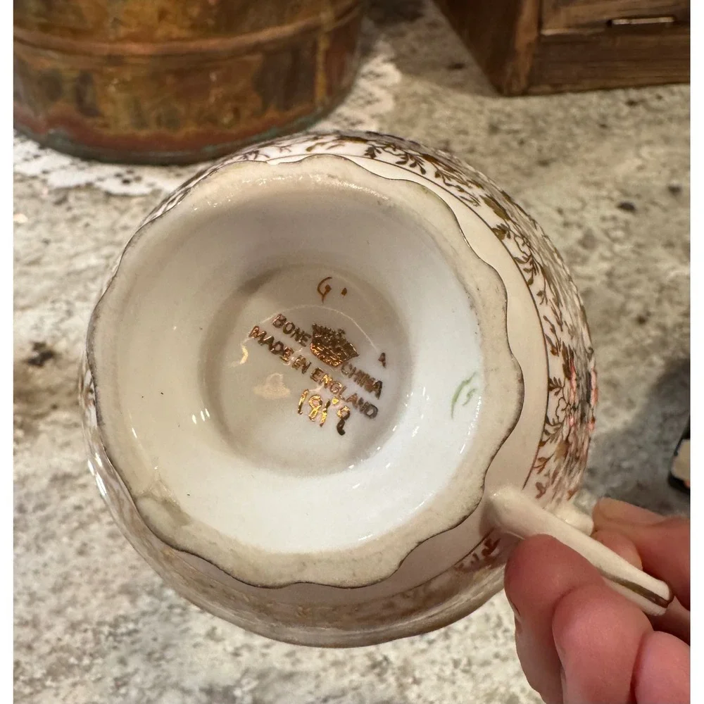 Royal Standard England Bone China Teacup Gold Filigree Floral Scalloped Vintage
